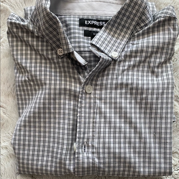 Men’s Express Long Sleeve Botton Down - Picture 1 of 4